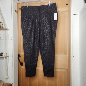 Lane Bryant LIVI Active Legging Black Leopard Print plus size 18/20 NWT